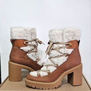 Dolce Vita, Womens Full Lace Up Boots. Faux Shearling. NWOT, Size 8.5